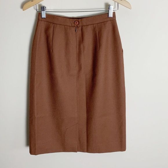 Vintage designer Christian Dior wool skirt. 90s camel color skirt. - Picture 5 of 7